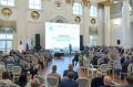 Евгений Наумов: Сегодня с моими заместителями Дмитрием Васильевым и Надеждой Панаетовой, с директором департамента транспорта и дорожного хозяйства Андреем Белугиным работаем в Москве