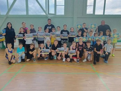 Воспитанникам Львовской спортивной школы рассказали о необходимости соблюдения Правил дорожного движения