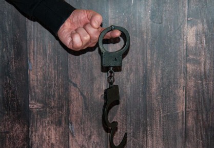 Несколько десятков мужчин сошлись в массовой драке в центре Ростова-на-Дону