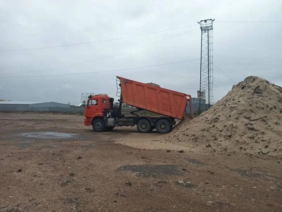 230 т замазученного песка вывезли с анапских пляжей с 25 октября