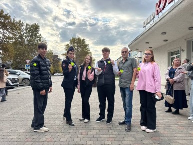 Автоинспекторы Славянского района провели профилактическую акцию «Засветись»