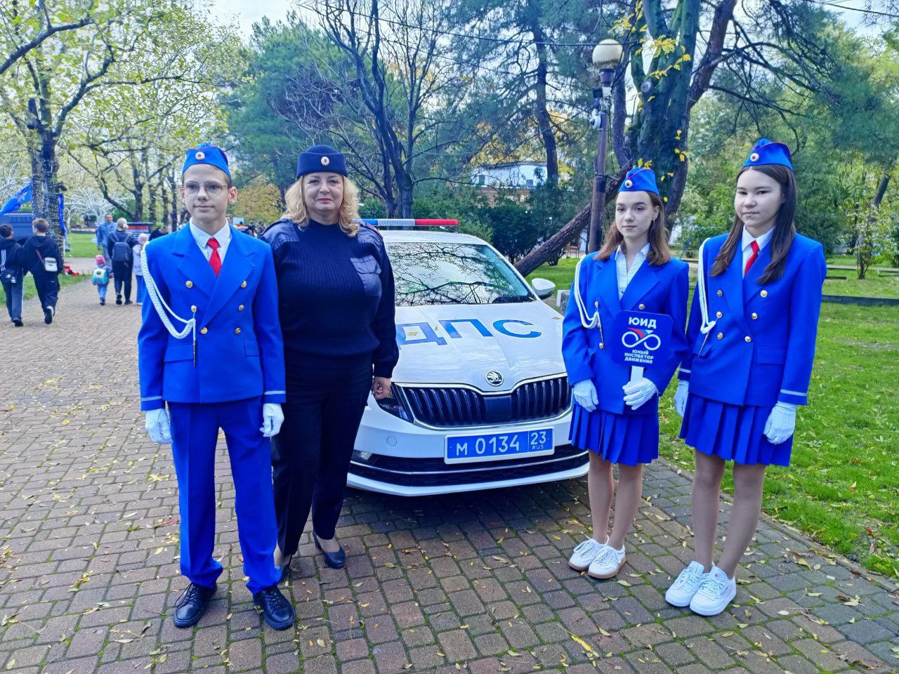 Сотрудники Госавтоинспекции г. Новороссийска совместно с юными инспекторами движения приняли участие в детском родительском форуме