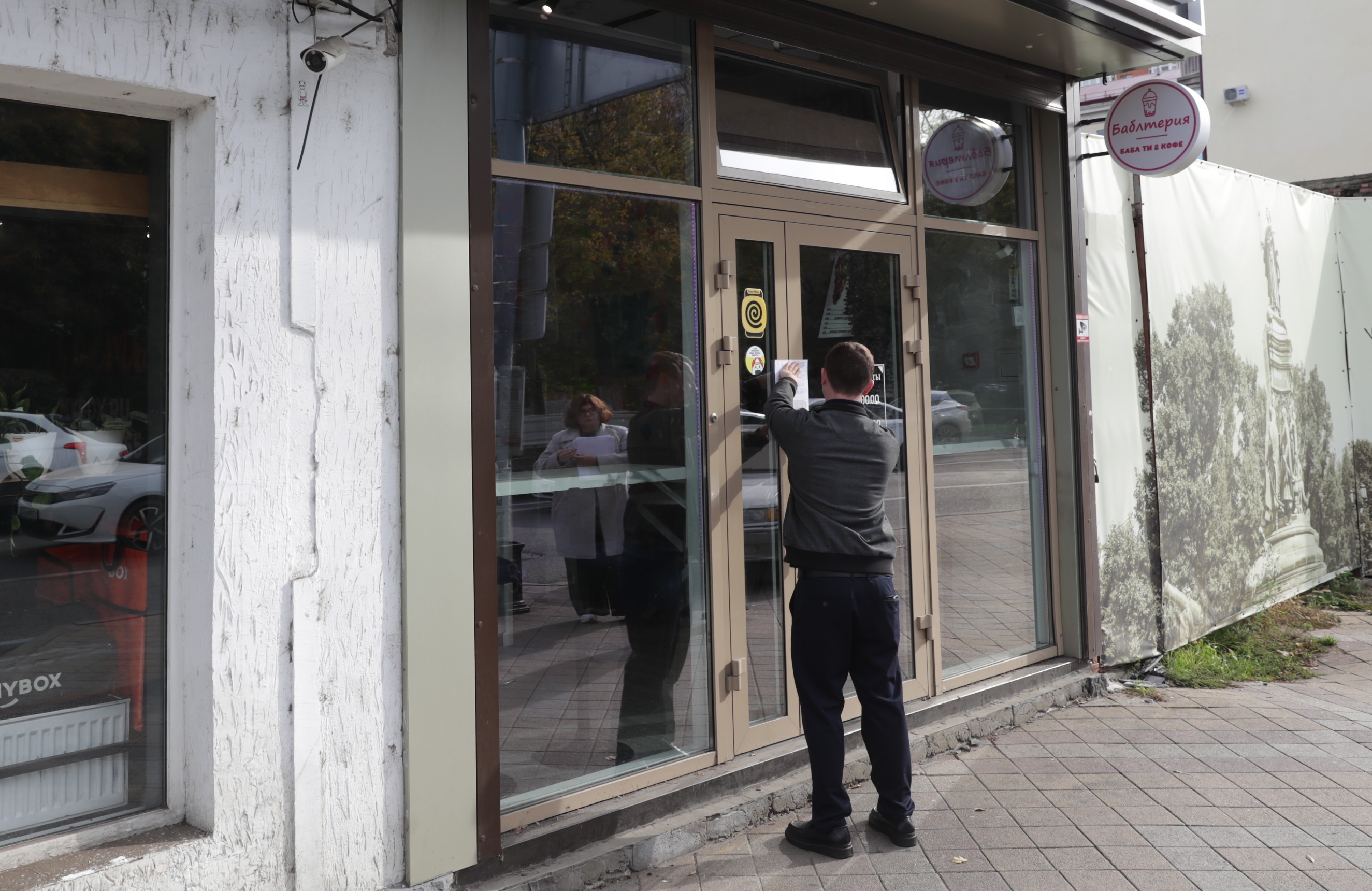 Предпринимателей Краснодара уведомляют о необходимости актуализации вывесок