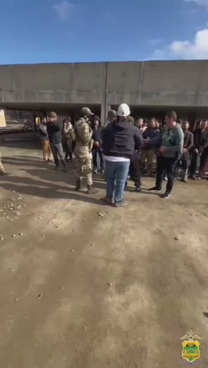 28иностранцев нелегально работали на стройке в станице Елизаветинской (г. Краснодар)