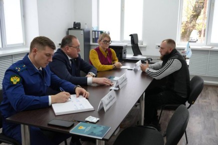 Прокурором Успенского района проведен личный прием по вопросам реализации прав участников специальной военной операции и членов их семей