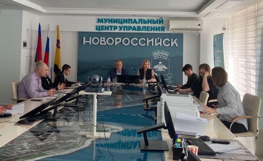 Новые маршруты и ожидаемые дорожные работы анонсировал замглавы Новороссийска Александр Гавриков