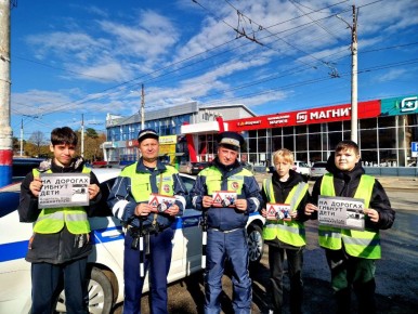    3      !           8      . ,  !