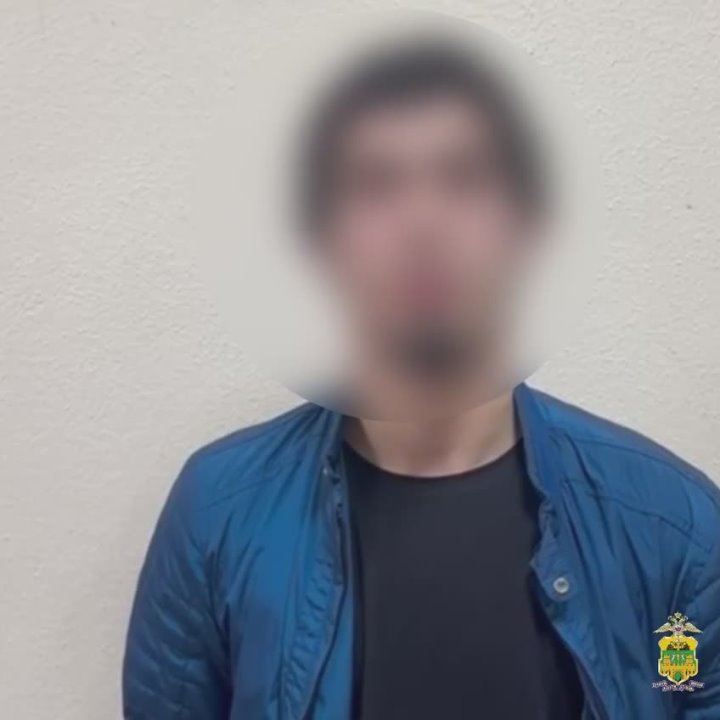 Сочинские полицейские установили личность подростка, который выехал на площадь Флага на мопеде