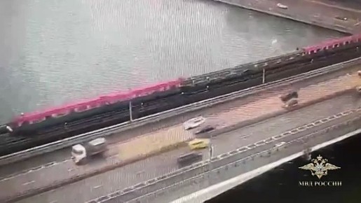 «Миссия невыполнима» по-химски: москвич проник в метрополитен, проехался верхом на поезде и спрыгнул с моста в реку
