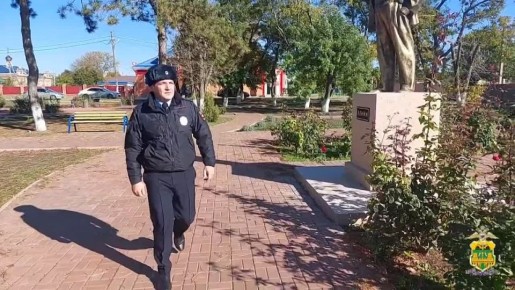 Полиция Кубани выражает искреннюю благодарность отважной команде «ейских тимуровцев»: Коле Черновскому, Ване Карнаухову, Кириллу Рыбину, Роме Абдулину, Полине Набоке и Марку Куликову!