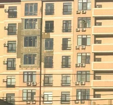 Еще в одном доме, пострадавшем от БПЛА в Новороссийске, восстановили вентиляцию и водоотвод