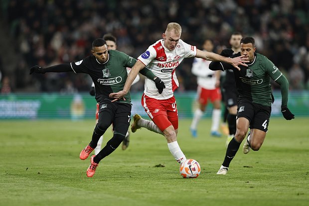 Букмекеры назвали «Краснодар» фаворитом матча РПЛ со «Спартаком»