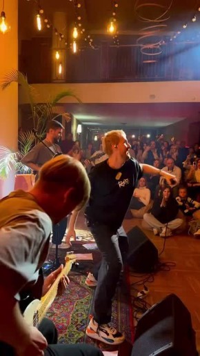 Завершаем Всероссийскую акцию “Ночь искусств” акустическим концертом наших ставропольских друзей из особо позитивной группировки ТУРБО