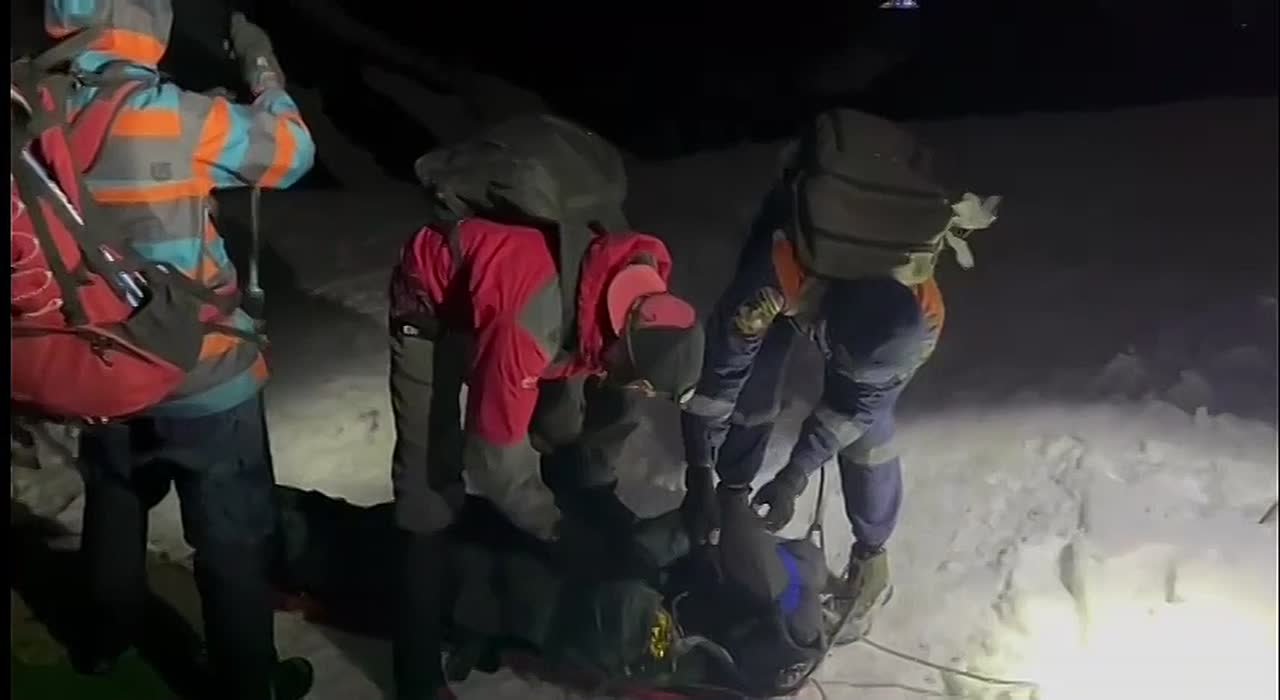 Спасатели помогли туристке в горах Сочи