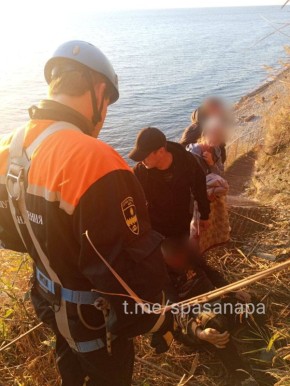 Мужчина сорвался с обрыва в Анапе