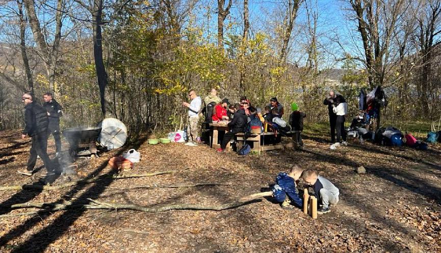 Воспитанники Центра казачьей молодежи «Ермак» совершили патриотический поход по живописным окрестностям Новороссийска