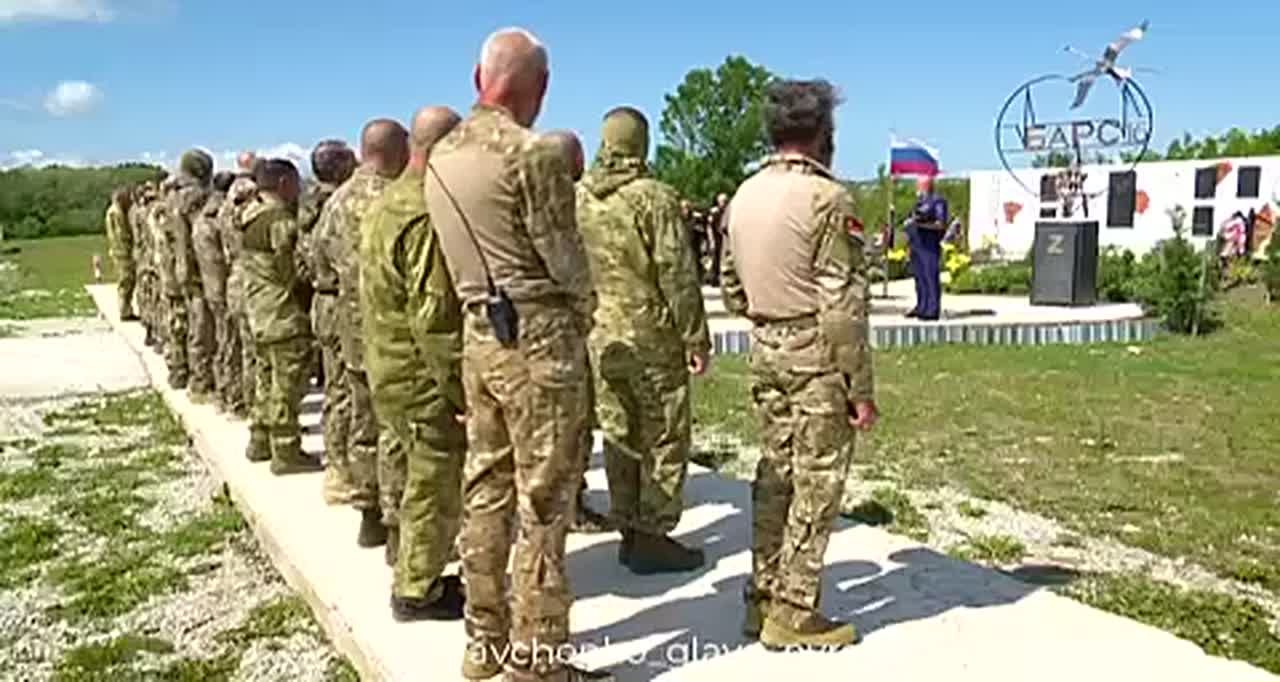 Андрей Кравченко: Уважаемые новороссийцы! От всей души поздравляю с Днем народного единства