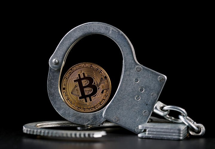 Курс биткоина неожиданно упал более чем на 20%