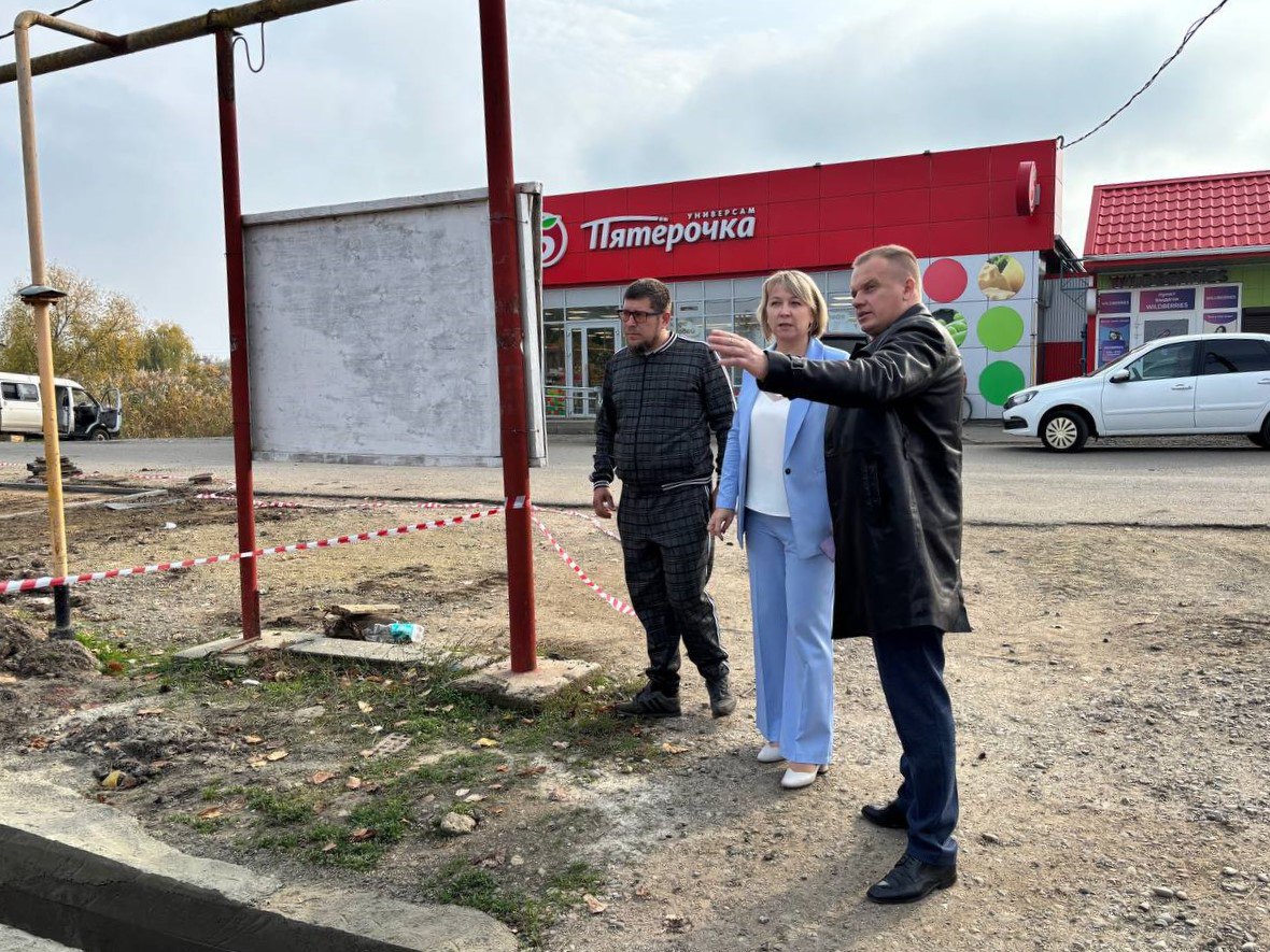 В ст. Ясенской проверил ход работ по благоустройству новой сельскохозяйственной ярмарки