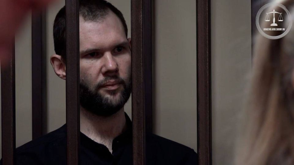 Участник банды наркоторговцев получил восемь с половиной лет колонии и штраф миллион рублей за продажу "Лирики" по краснодарским аптекам