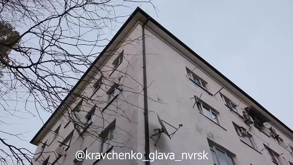 Андрей Кравченко: Совместно с руководителем Следственного отдела по городу Новороссийску краевого управления СК России Максимом Владимировичем Переверзевым встретились с жителями многоквартирного дома по проспекту...