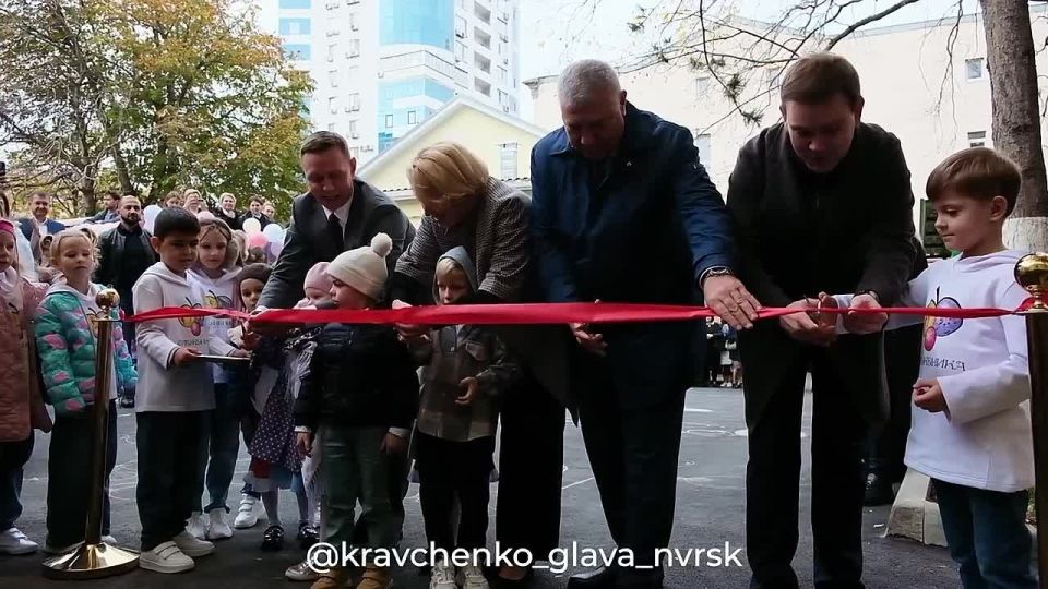 Андрей Кравченко: Город-герой не сломить! Сегодня торжественно открыли детский сад №15 после реставрации