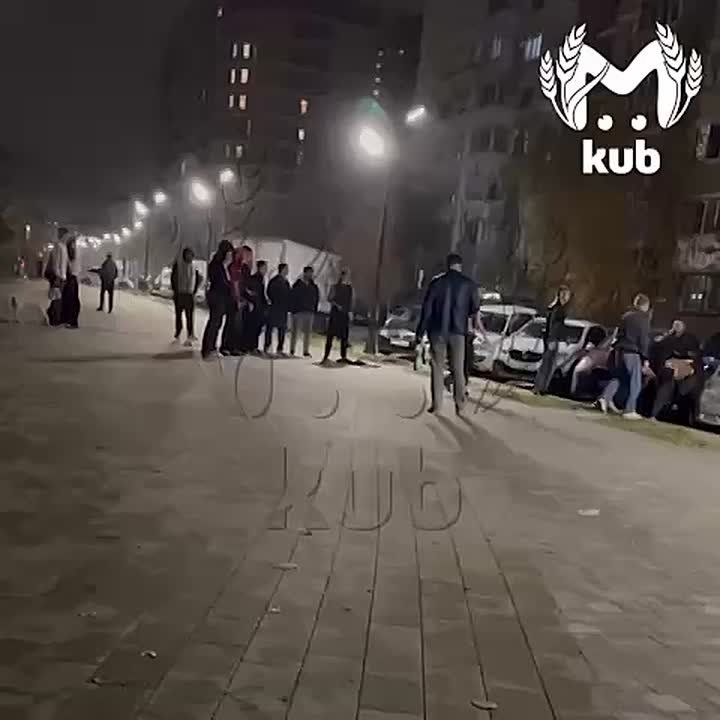 Мужчина рассек бутылкой голову школьнику в Краснодаре