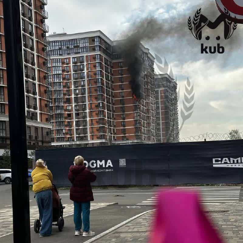 Квартира полыхает в высотке на Западном обходе в Краснодаре