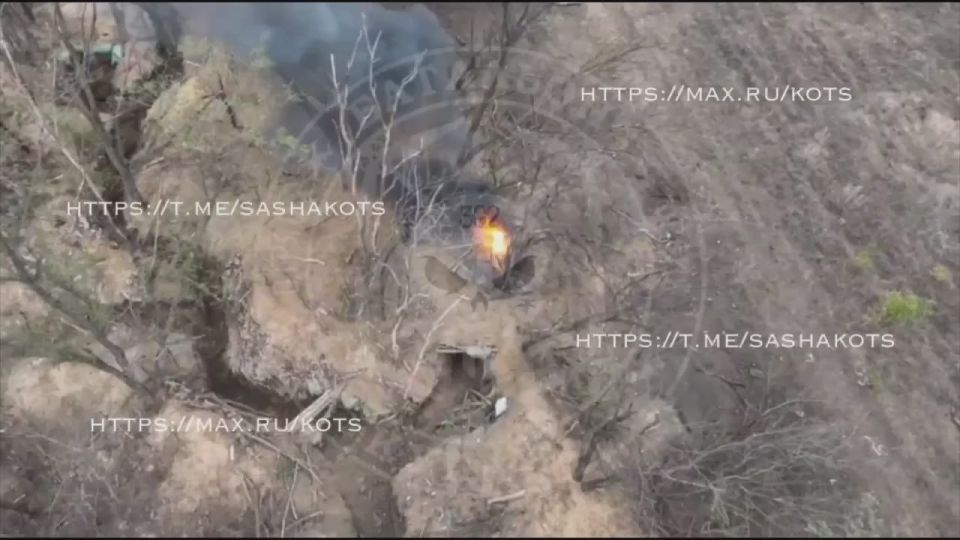 «Захистник» вымолил пощаду на разбитом опорнике