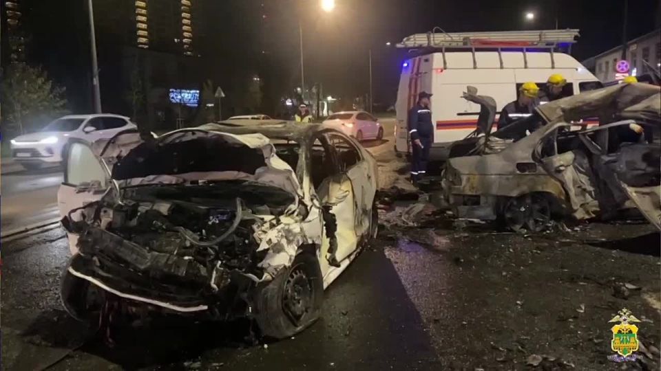 Три человека погибли в огненном ДТП