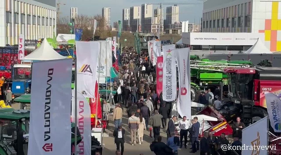 Вениамин Кондратьев: Вместе с Оксаной Лут осмотрели выставку «ЮгАгро»