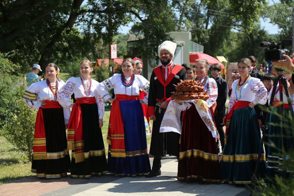 АНСАМБЛЬ «СПОЛОХИ» ИЗ АРМАВИРА ВЫСТУПИТ В ГОСУДАРСТВЕННОМ КРЕМЛЁВСКОМ ДВОРЦЕ