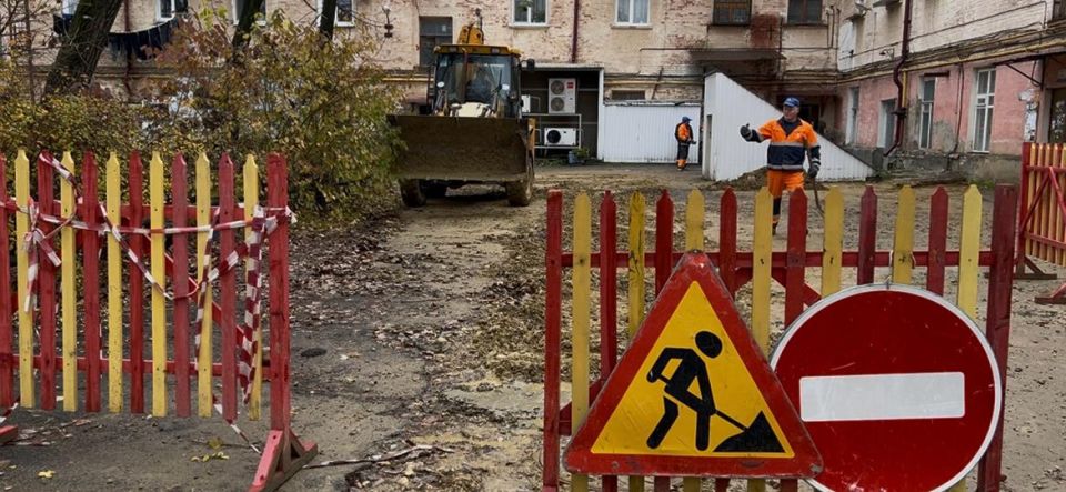 В АРМАВИРЕ ЗАМЕНИЛИ СЕТИ ВОДООТВЕДЕНИЯ ПО УЛИЦЕ МИРА