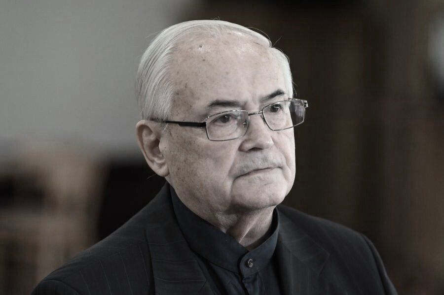 Новости к этому часу:. Минтранс предложил автоматически штрафовать россиян с помощью системы распознавания лиц, как водителей авто