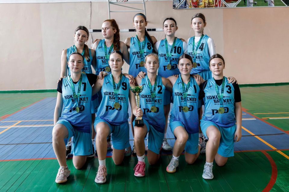 Ейские спортсменки завоевали победу на зональном этапе турнира «Локобаскет-Школьная лига»