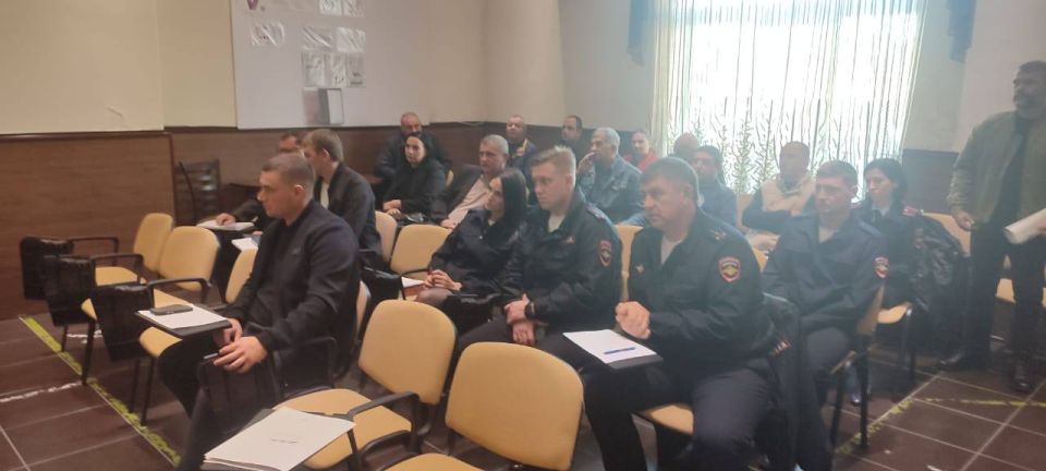 Заместителем прокурора Апшеронского района Сергеем Съемщиковым принято участие в заседании комиссии по обеспечению безопасности дорожного движения