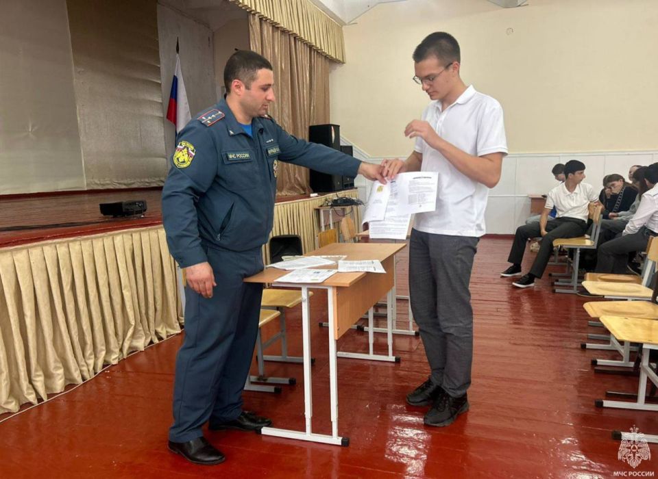 От школьной скамьи к спасению жизней: Знакомство с профессией пожарного