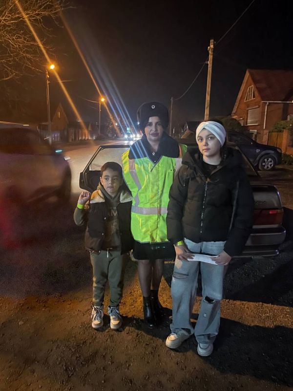 В Ленинградском районе сотрудники Госавтоинспекции провели акцию «Засветись» в темное время суток