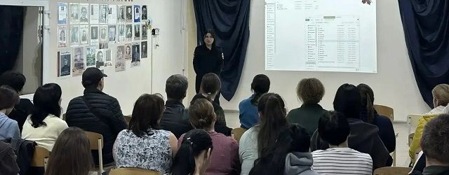 Автоинспекторы Кубани принимают участие в общешкольных родительских собраниях