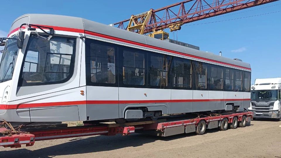Последние два трамвайных вагона из запланированной партии 2025 года прибыли в Краснодар