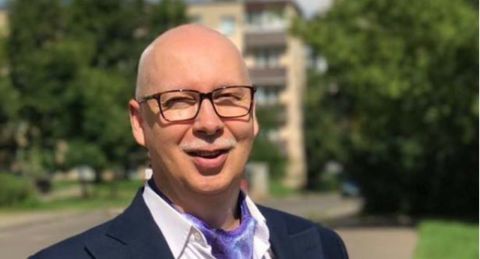 Александр Зимовский: Стукну по карману — не звенит