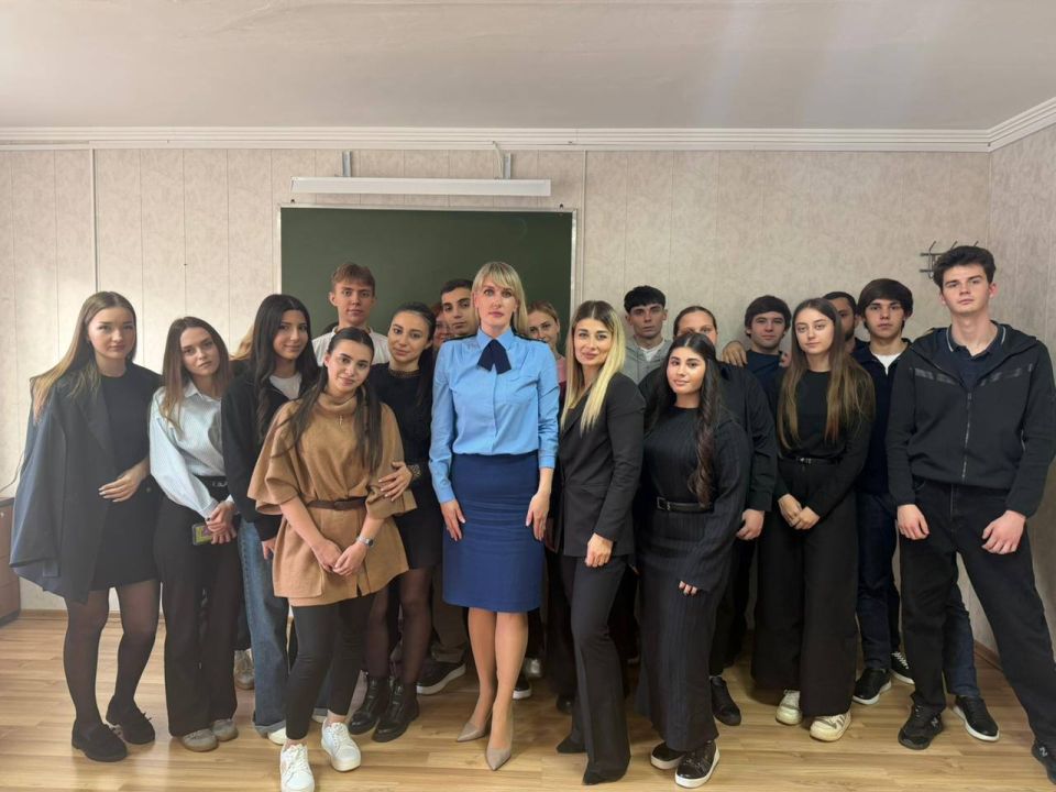 Прокуратурой города Армавира в рамках работы по правовому просвещению организована встреча со студентами юридического техникума