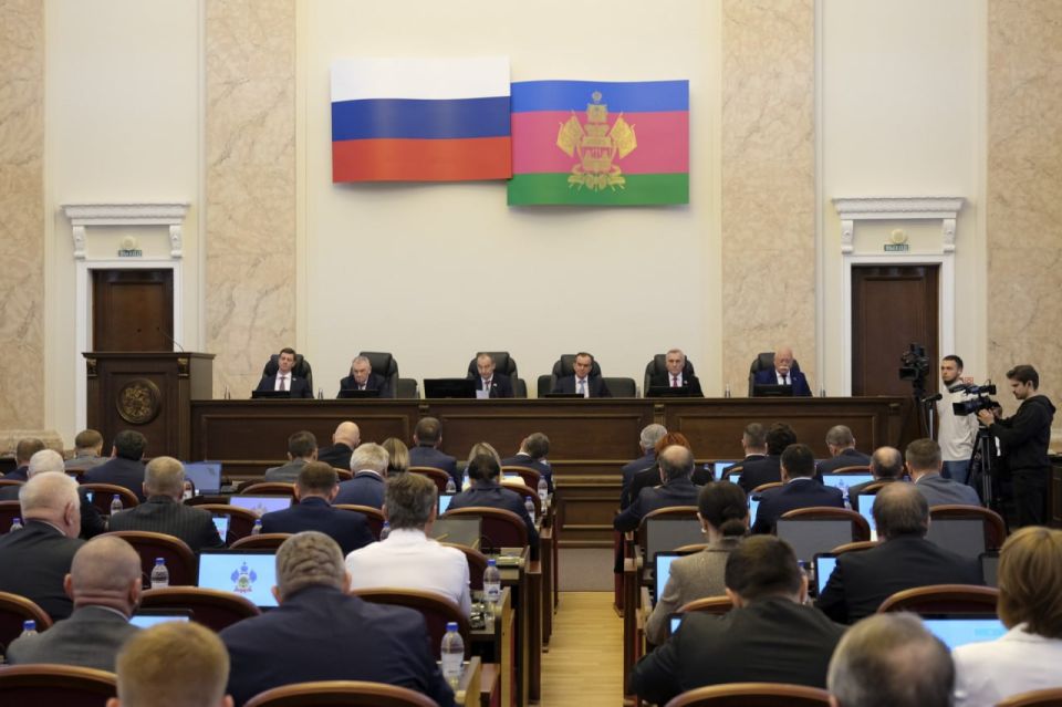 Вениамин Кондратьев: С 2026 года краевой материнский капитал будут предоставлять на третьего и каждого из последующих детей