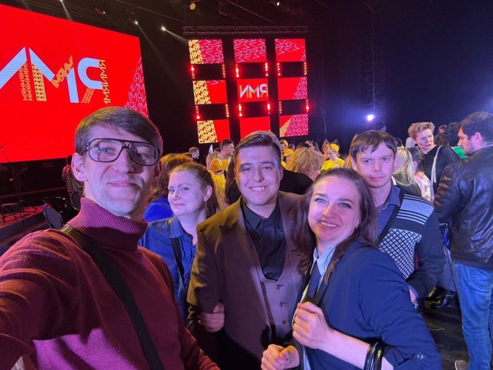 ЗРИТЕЛИ ПРИЗНАЛИ РОМАНА ОСИПОВА ОДНИМ ИЗ ЛУЧШИХ ЭСТРАДНЫХ ИСПОЛНИТЕЛЕЙ КУБАНИ