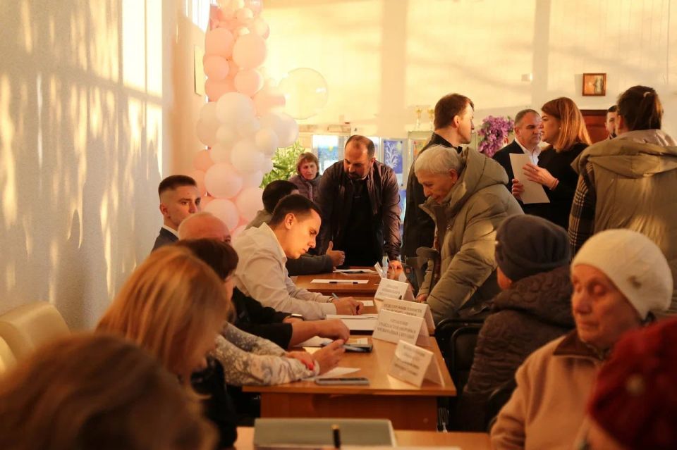 Алексей Богодистов: Завершилась работа мобильной приемной администрации Геленджика