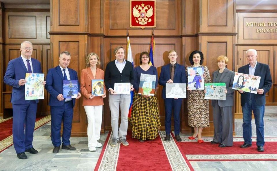 В МВД России подведены итоги конкурса детского рисунка «Мои родители работают в полиции – 2025»