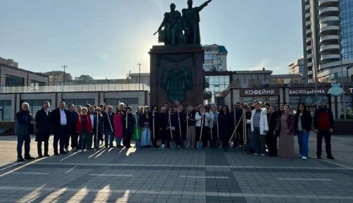 Зеленый каркас города расширяется: 20 молодых лип высажены на набережной Новороссийска
