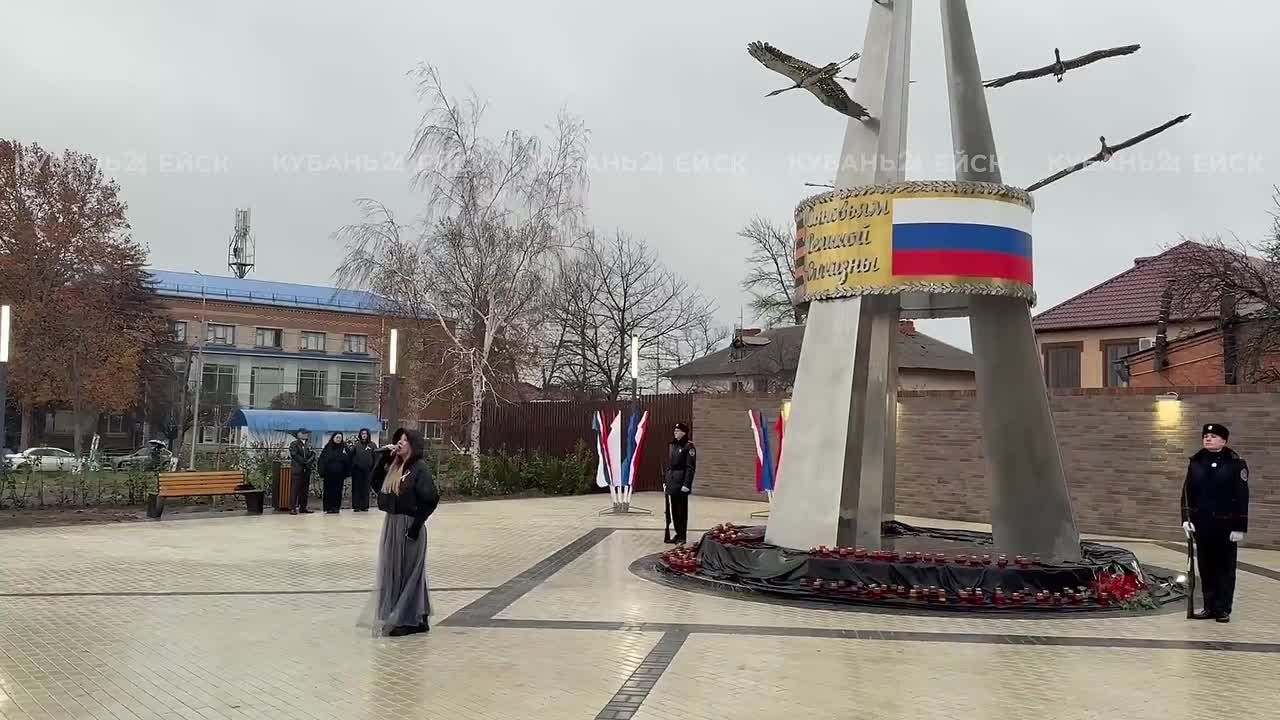 Сияющие птицы стали символом памяти