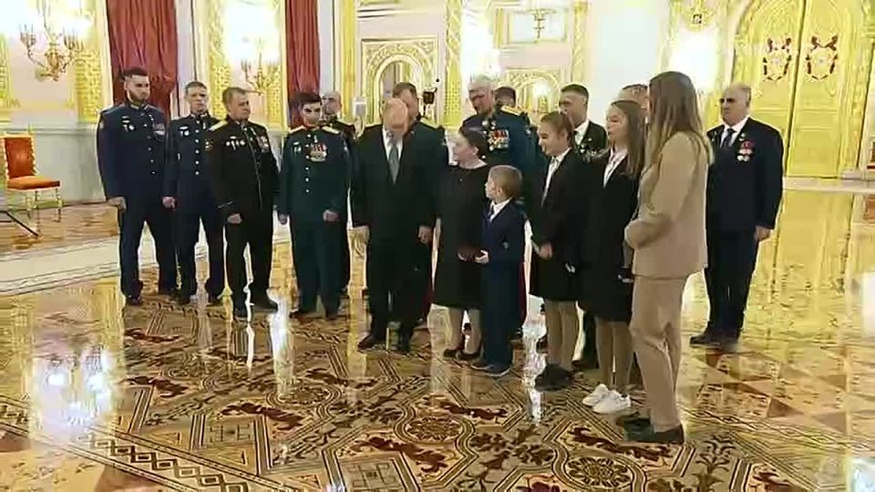 «Будь здоров» — мальчик Антон пожелал здоровья Путину