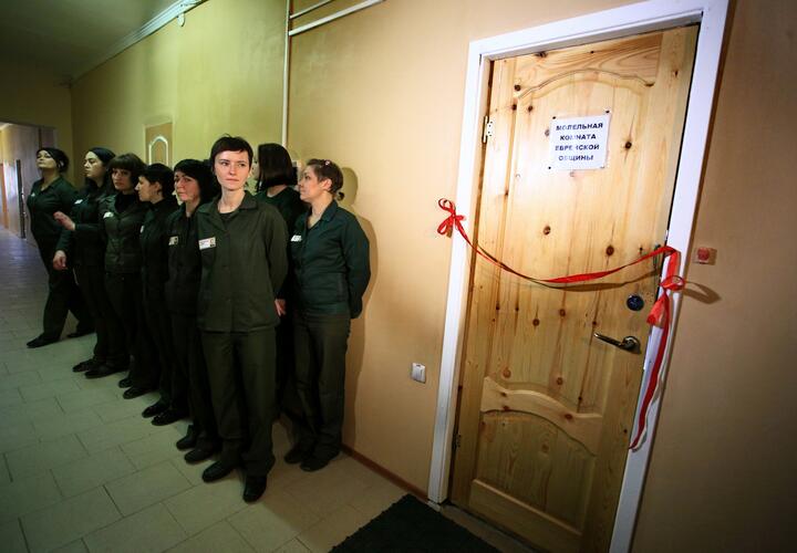 Российские маньячки. Они резали, травили, душили, но ни одна не получила смертный приговор, все пятеро живы